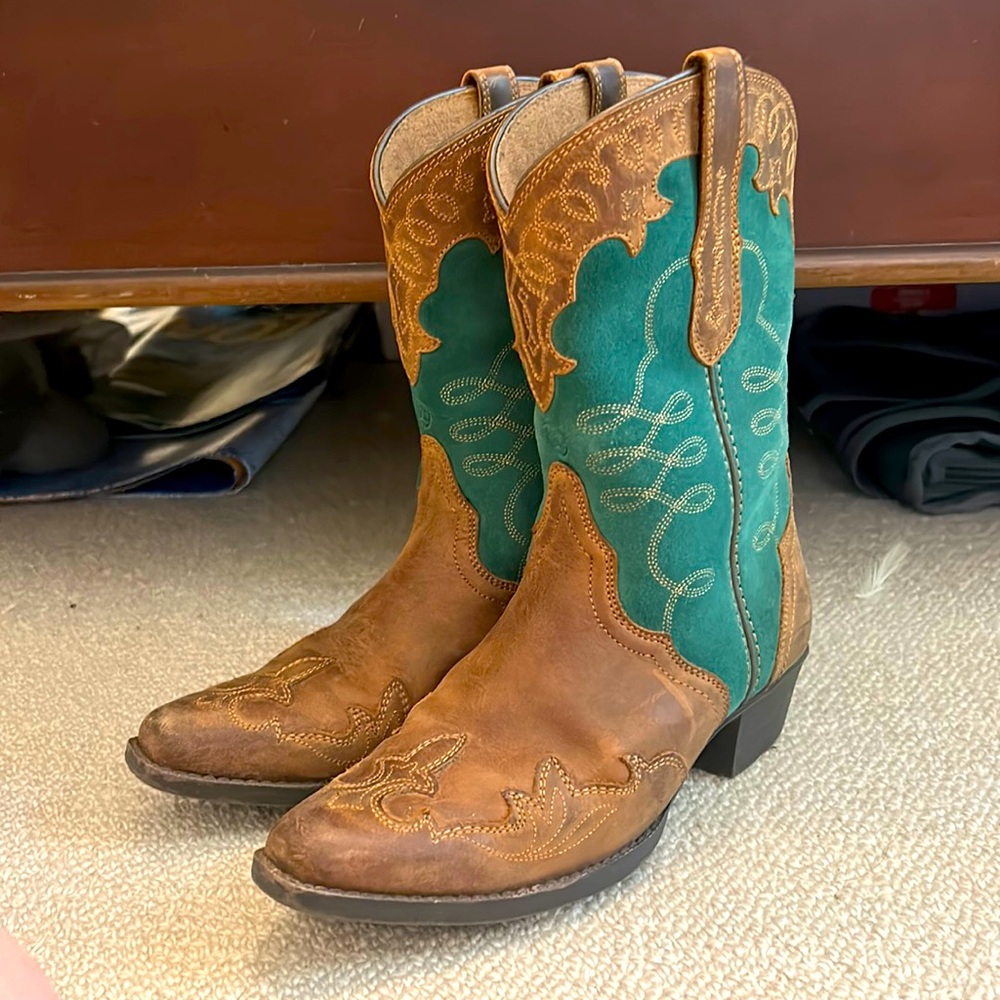 Ariat Boots, US size 4 but fits like a 6
